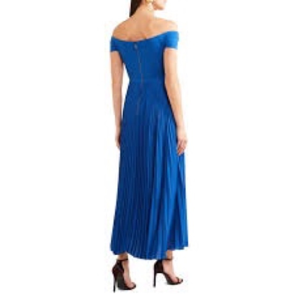NWT Alice + Olivia Ilaria off the shoulder dress